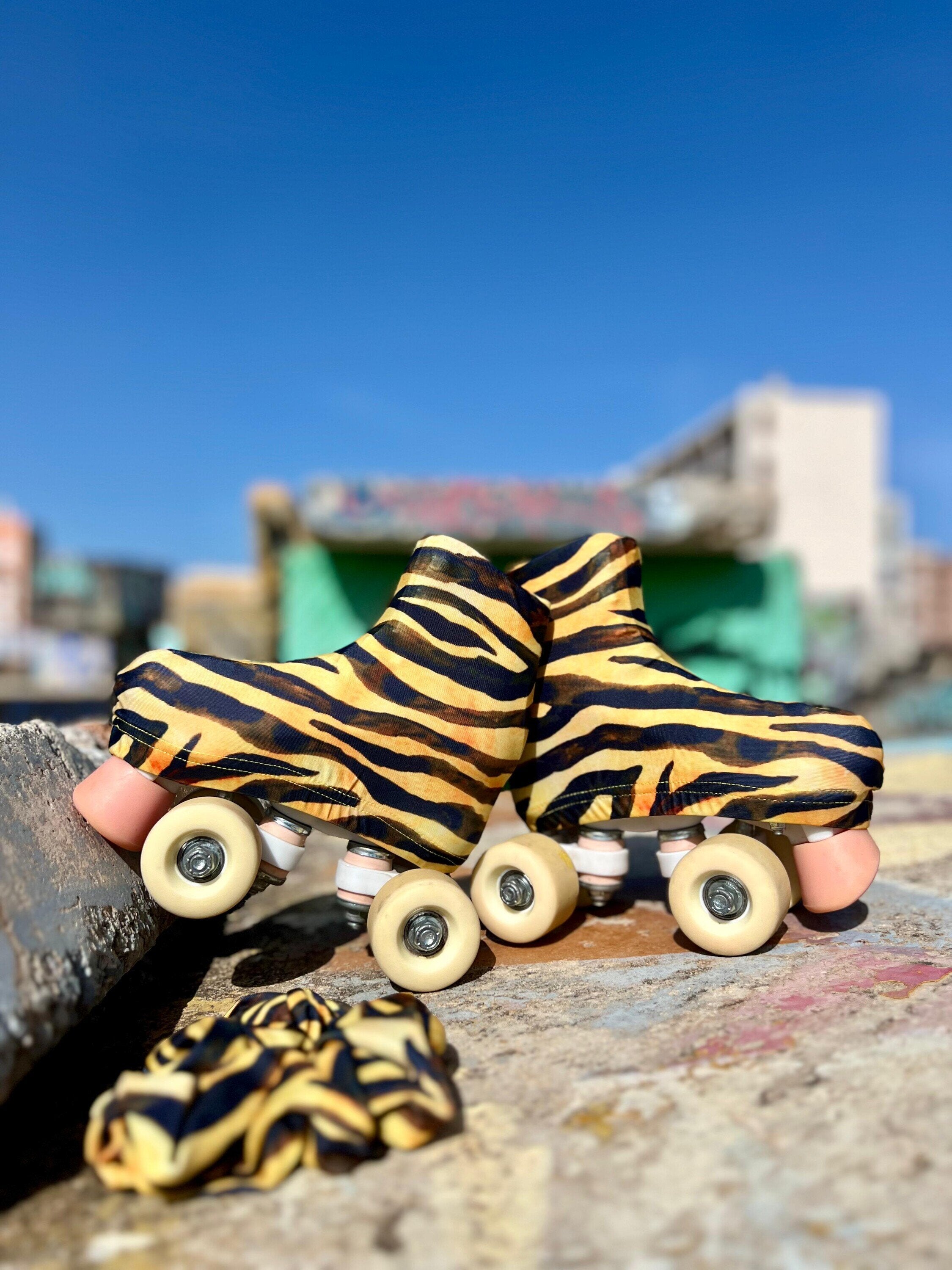 Cubrepatines TIGRE 🐯 | Rayas salvajes sobre ruedas | Los Patines de Sara
